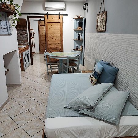 La Casetta Nel Centro Cagliari Bagian luar foto