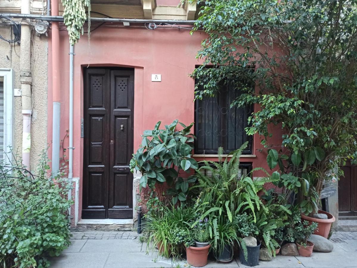 La Casetta Nel Centro Cagliari Bagian luar foto